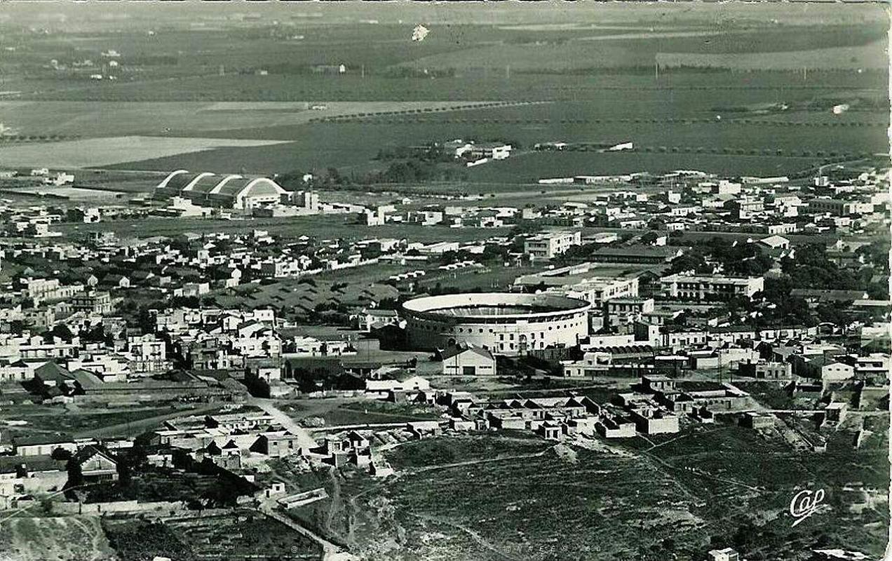 Oran- Arenes d' Eckmulh 12.jpg